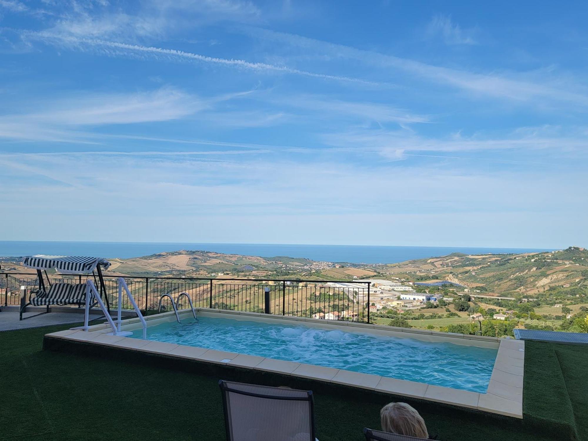 Bed and Breakfast La Terrazza Motta Atri Exteriér fotografie